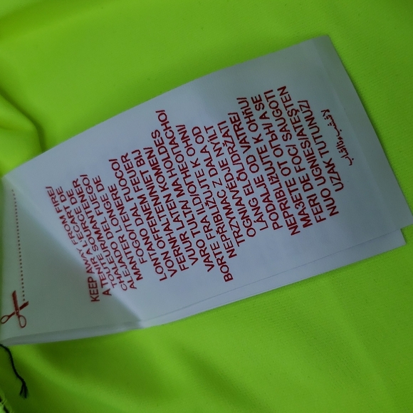 ⭐️FCB 💯 JERSEY SOCCER /FOOTBAL JERSEY - Picture 9 of 9